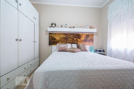 Casa à venda com 165m², 3 quartos e 3 vagasSuíte 2