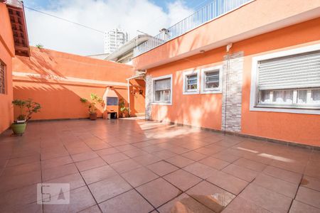 Casa à venda com 165m², 3 quartos e 3 vagasQuintal