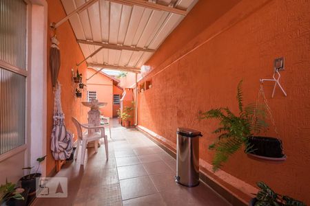 Casa à venda com 165m², 3 quartos e 3 vagasCorredor Lateral 