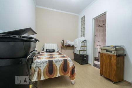 Casa à venda com 165m², 3 quartos e 3 vagasSuíte 1