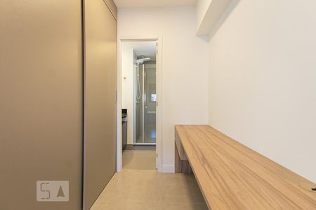 Studio para alugar com 37m², 1 quarto e 1 vaga Studio para alugar com 37m², 1 quarto e 1 vagaQuarto - Armários