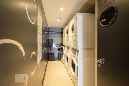 Studio para alugar com 37m², 1 quarto e 1 vaga Studio para alugar com 37m², 1 quarto e 1 vagaLavanderia