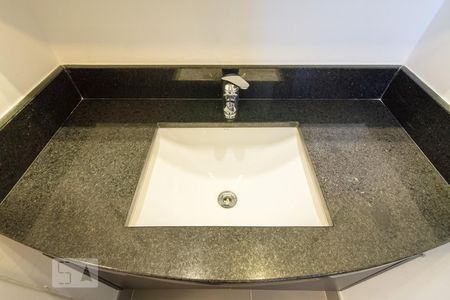 Studio para alugar com 37m², 1 quarto e 1 vaga Studio para alugar com 37m², 1 quarto e 1 vagaBanheiro - Torneira