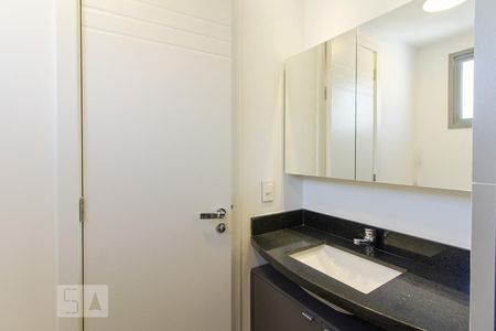 Studio para alugar com 37m², 1 quarto e 1 vaga Studio para alugar com 37m², 1 quarto e 1 vagaBanheiro