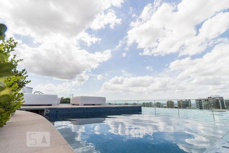 Studio para alugar com 37m², 1 quarto e 1 vaga Studio para alugar com 37m², 1 quarto e 1 vagaÁrea comum - Piscina