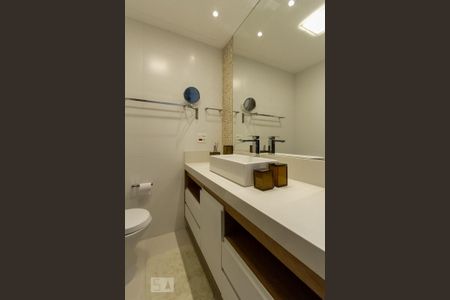 Apartamento para alugar com 123m², 3 quartos e 2 vagasBanheiro da suíte