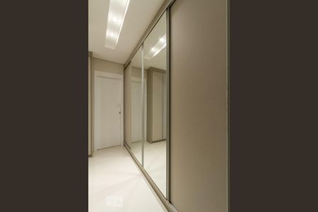 Apartamento para alugar com 123m², 3 quartos e 2 vagasCloset da suíte