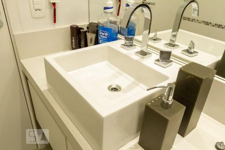 Apartamento para alugar com 123m², 3 quartos e 2 vagasBanheiro social