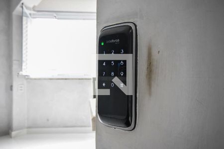 Apartamento à venda com 75m², 2 quartos e 2 vagas Apartamento à venda com 75m², 2 quartos e 2 vagasFechadura eletrônica