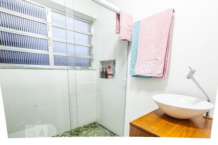 Apartamento para alugar com 95m², 2 quartos e sem vagaBanheiro da Suíte