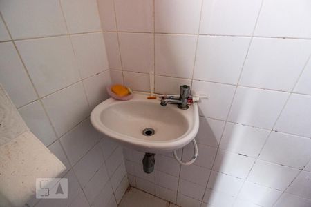 Apartamento para alugar com 154m², 3 quartos e 2 vagas Apartamento para alugar com 154m², 3 quartos e 2 vagasPia - Banheiro de Serviço