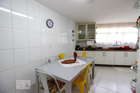 Apartamento para alugar com 154m², 3 quartos e 2 vagas Apartamento para alugar com 154m², 3 quartos e 2 vagasCozinha