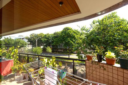 Apartamento para alugar com 154m², 3 quartos e 2 vagas Apartamento para alugar com 154m², 3 quartos e 2 vagasVista da Suíte