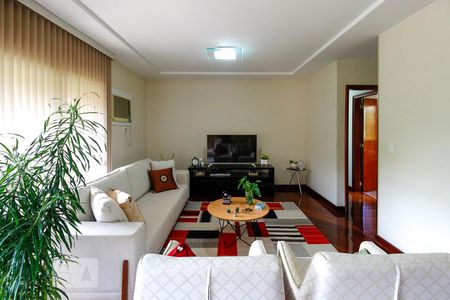 Apartamento para alugar com 154m², 3 quartos e 2 vagas Apartamento para alugar com 154m², 3 quartos e 2 vagasSala