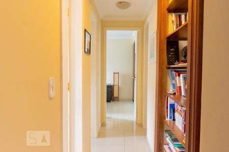 Corredor de apartamento para alugar com 3 quartos, 100m² em Jaguaré, São Paulo