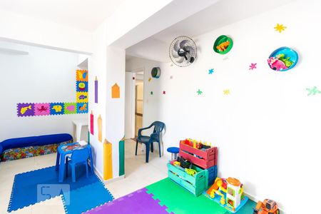 Apartamento para alugar com 49m², 2 quartos e 1 vaga Apartamento para alugar com 49m², 2 quartos e 1 vagaÁrea Comum - Brinquedoteca