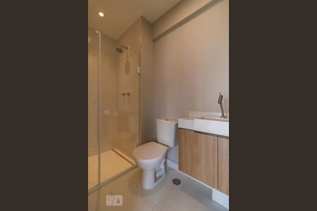 Banheiro Social de apartamento para alugar com 1 quarto, 54m² em Alphaville Empresarial, Barueri