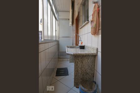 Apartamento à venda com 72m², 2 quartos e 1 vagaÁrea de Serviço