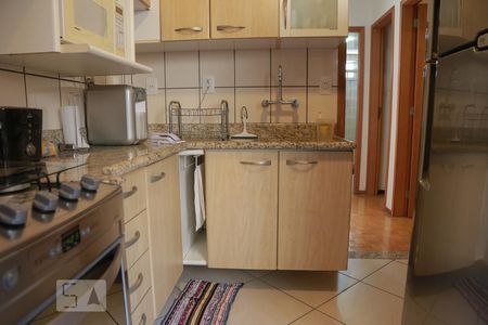 Apartamento à venda com 72m², 2 quartos e 1 vagaCozinha