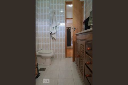 Apartamento à venda com 72m², 2 quartos e 1 vagaBanheiro Social