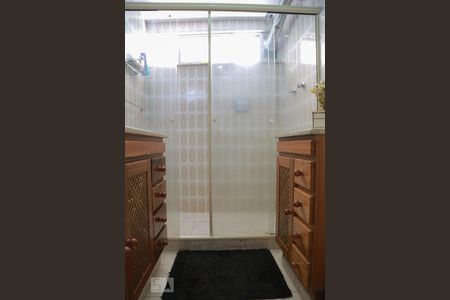 Apartamento à venda com 72m², 2 quartos e 1 vagaBanheiro Social