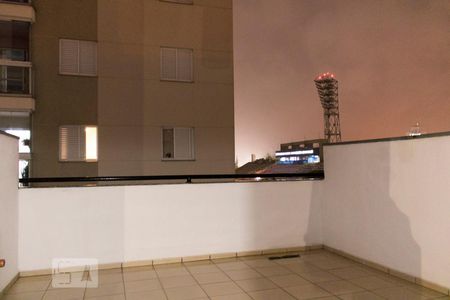 Apartamento para alugar com 74m², 2 quartos e 1 vagaQuintal