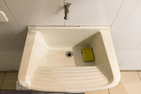 Apartamento para alugar com 74m², 2 quartos e 1 vagaÁrea de Serviço