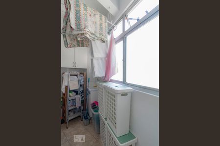 Apartamento à venda com 75m², 2 quartos e 1 vagaÁrea de Serviço