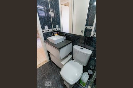 Apartamento à venda com 75m², 2 quartos e 1 vagabanheiro
