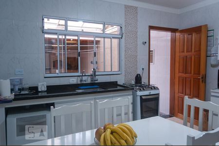 Casa para alugar com 180m², 3 quartos e 2 vagasCozinha