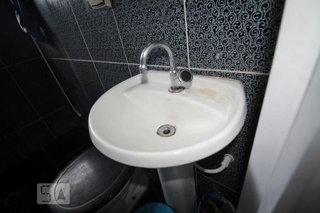 Casa à venda com 150m², 5 quartos e 3 vagasBanheiro Casa 2