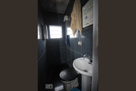 Casa à venda com 150m², 5 quartos e 3 vagasBanheiro Casa 2