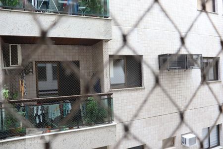 Apartamento à venda com 79m², 2 quartos e 1 vagaVista