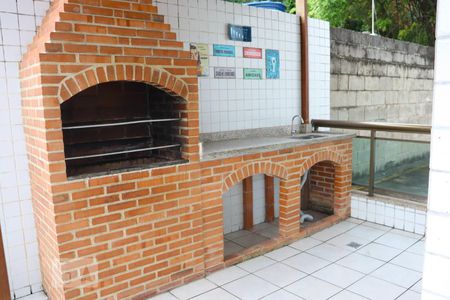 Apartamento à venda com 79m², 2 quartos e 1 vagaÁrea comum