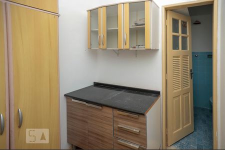 Apartamento para alugar com 60m², 1 quarto e sem vagaQuarto de Serviço
