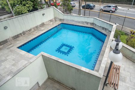 Apartamento à venda com 53m², 2 quartos e 1 vaga Apartamento à venda com 53m², 2 quartos e 1 vagaPiscina