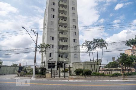 Apartamento à venda com 53m², 2 quartos e 1 vaga Apartamento à venda com 53m², 2 quartos e 1 vagaFachada
