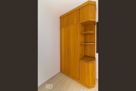 Apartamento para alugar com 74m², 1 quarto e 1 vagaQuarto da suíte - Armários