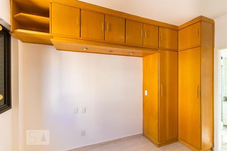 Apartamento para alugar com 74m², 1 quarto e 1 vagaQuarto da suíte - Armários