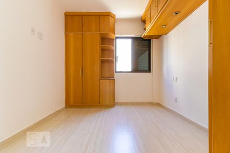 Quarto da suíte de apartamento à venda com 1 quarto, 74m² em Cambuí, Campinas