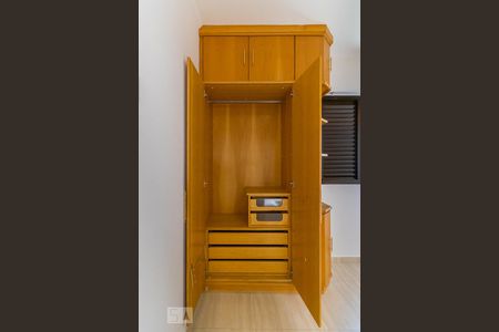 Apartamento para alugar com 74m², 1 quarto e 1 vagaQuarto da suíte - Armários