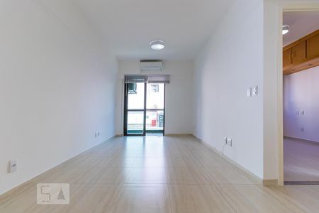 Apartamento para alugar com 74m², 1 quarto e 1 vagaSala