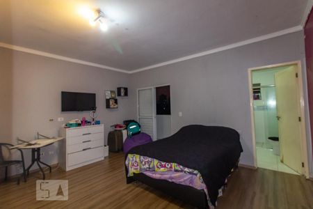 Casa à venda com 180m², 3 quartos e 4 vagas Casa à venda com 180m², 3 quartos e 4 vagasQuarto Suíte 2