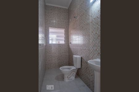 Banheiro de casa para alugar com 2 quartos, 70m² em Vila Dom Pedro Ii, São Paulo