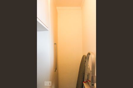 Apartamento à venda com 69m², 2 quartos e 1 vaga Apartamento à venda com 69m², 2 quartos e 1 vagaEscritório