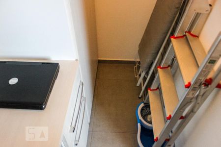 Apartamento à venda com 69m², 2 quartos e 1 vaga Apartamento à venda com 69m², 2 quartos e 1 vagaEscritório