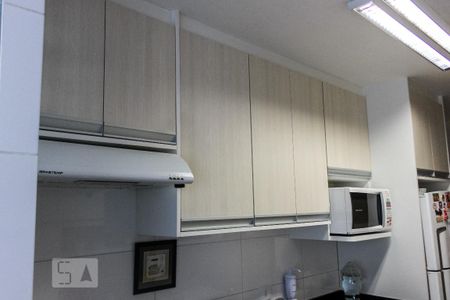 Apartamento à venda com 69m², 2 quartos e 1 vaga Apartamento à venda com 69m², 2 quartos e 1 vagaCozinha - Armários