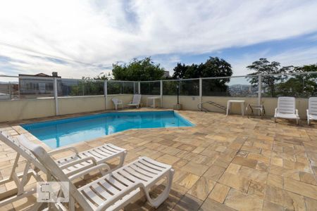 Apartamento à venda com 69m², 2 quartos e 1 vaga Apartamento à venda com 69m², 2 quartos e 1 vagaÁrea comum - Piscina