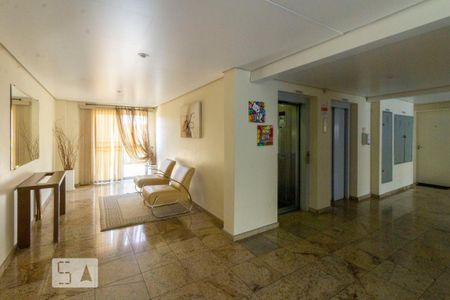 Apartamento à venda com 69m², 2 quartos e 1 vaga Apartamento à venda com 69m², 2 quartos e 1 vagaÁrea comum - hall