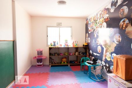 Apartamento à venda com 69m², 2 quartos e 1 vaga Apartamento à venda com 69m², 2 quartos e 1 vagaÁrea comum - Sala de jogos